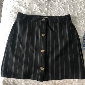 NWT ADORABLE striped Francesca’s mini skirt!